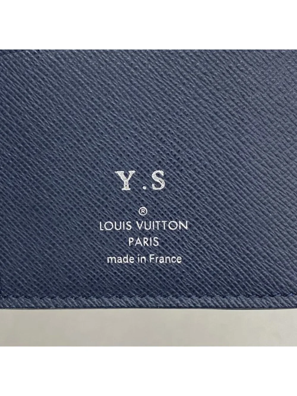 Louis Vuitton Wallet Taiga Portefeuille Brazza Blue Marine